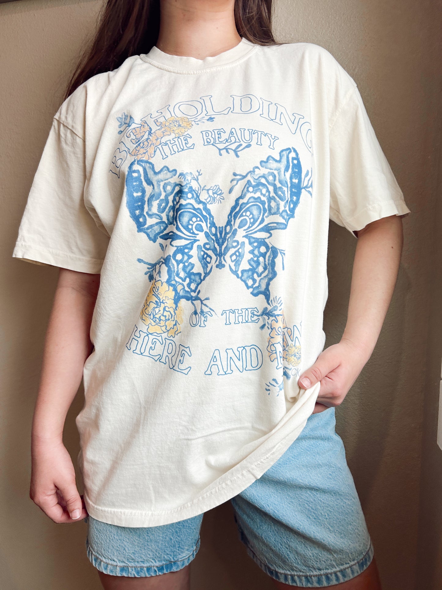 BEHOLDING BUTTERFLY TEE