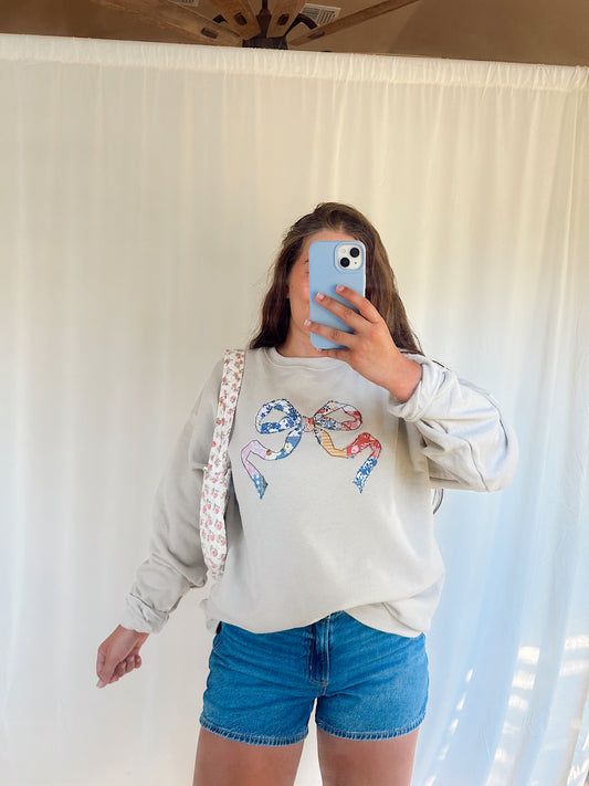 GIRLY BOW SWEATSHIRT