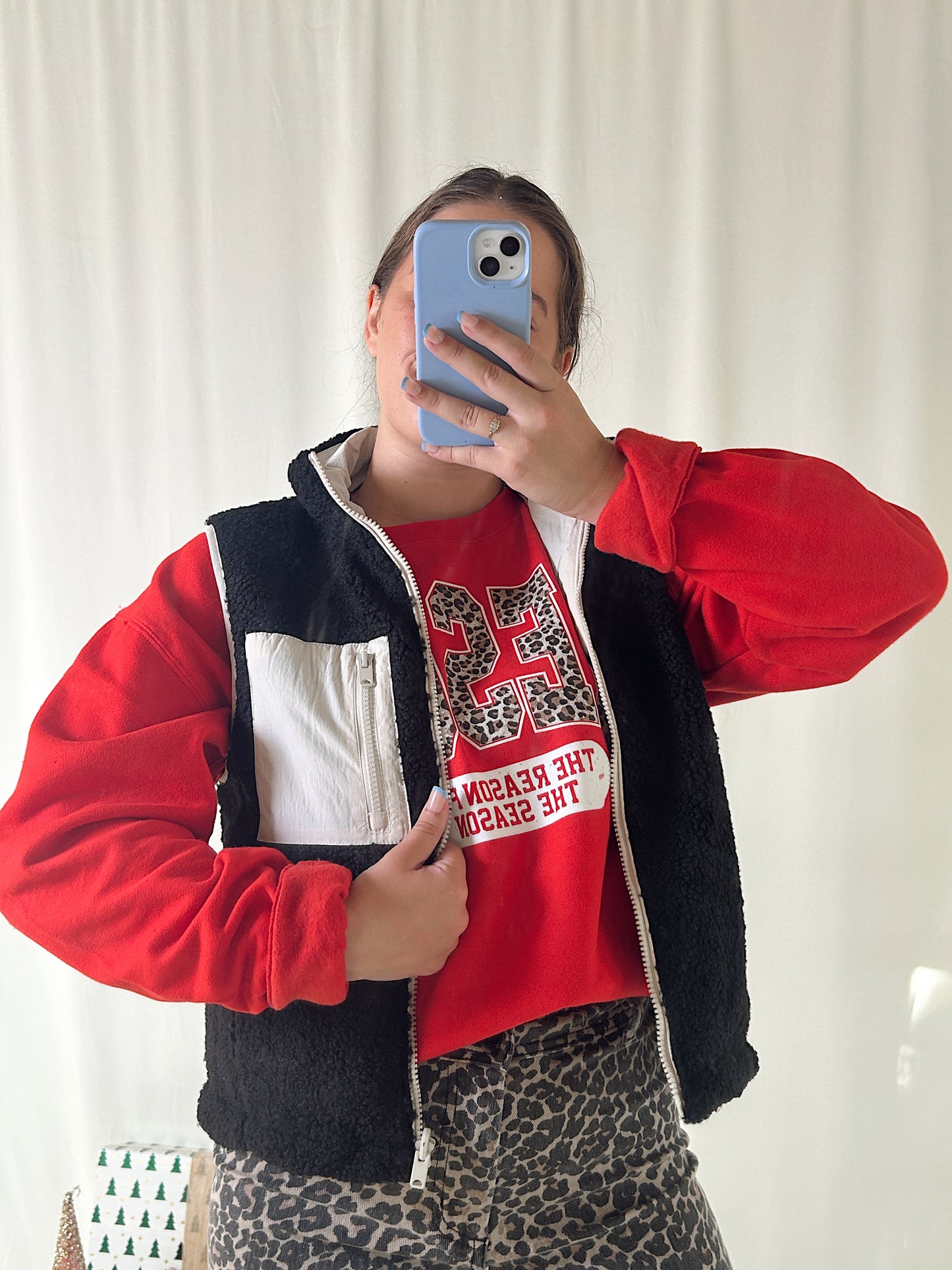 (PREORDER) CALLIE REVERSIBLE BLACK FLEECE PUFF VEST