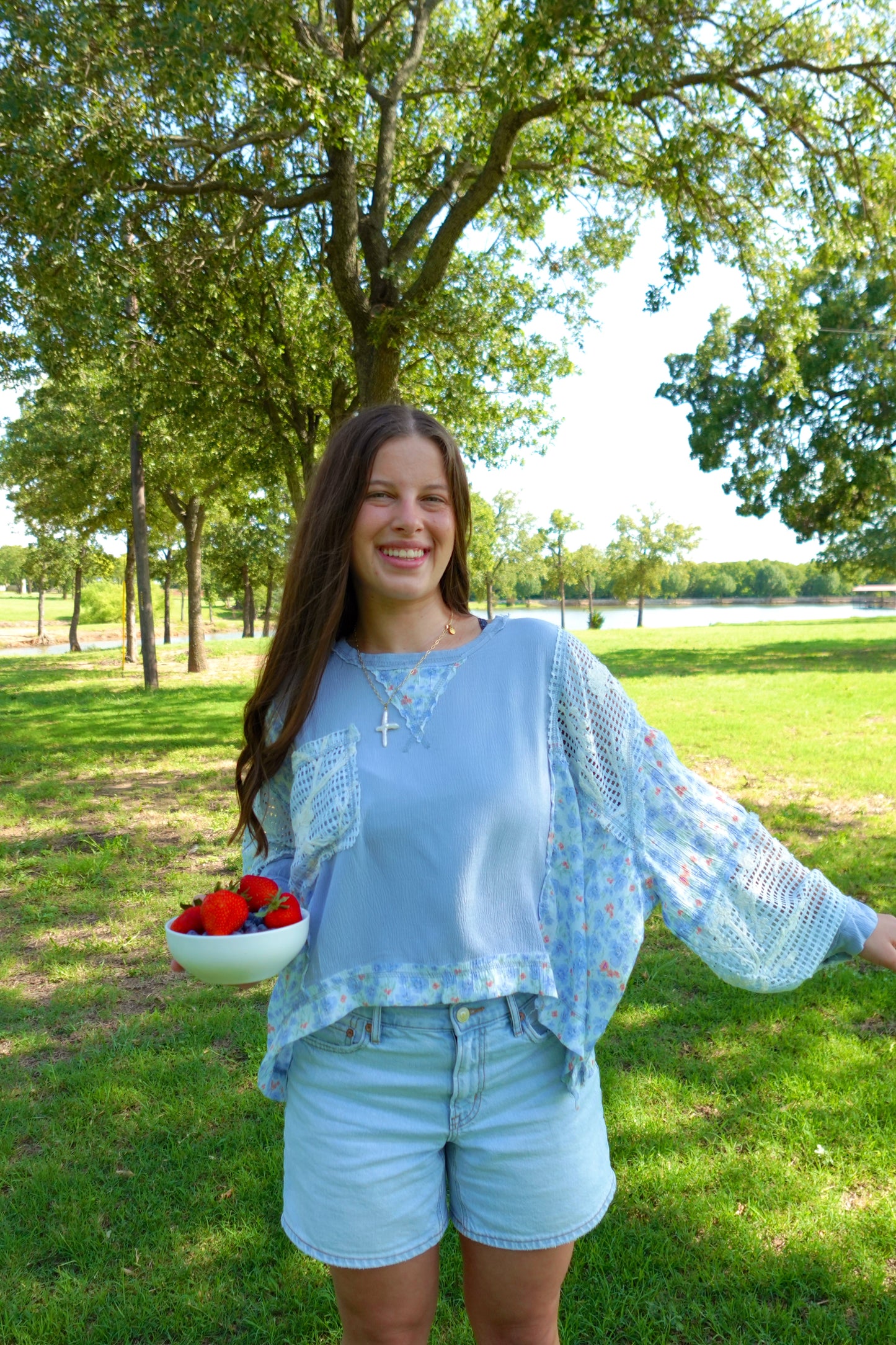 DAYDREAM PETAL LACE TOP
