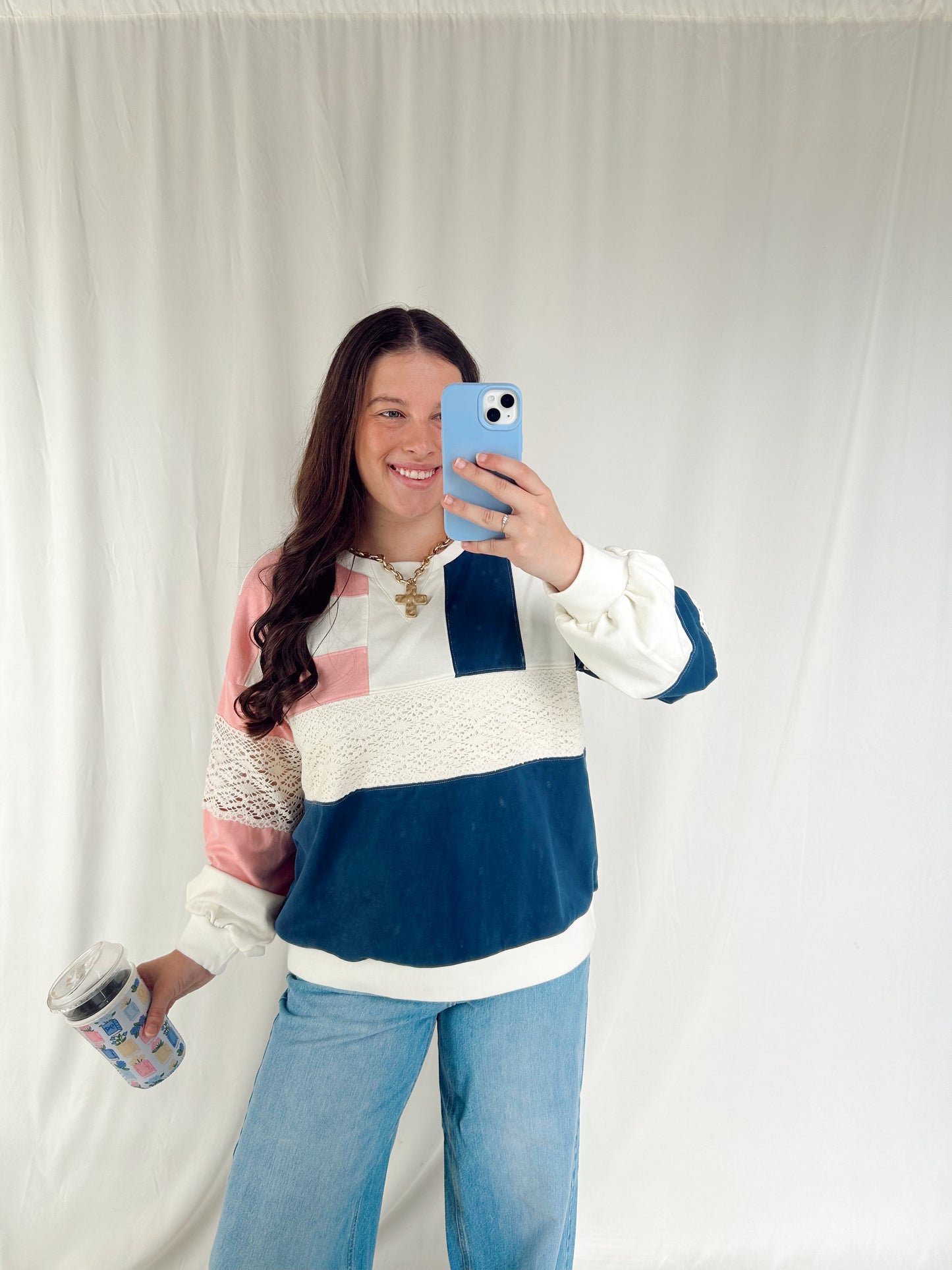 SWEET MAGNOLIA COLORBLOCK LACE PULLOVER