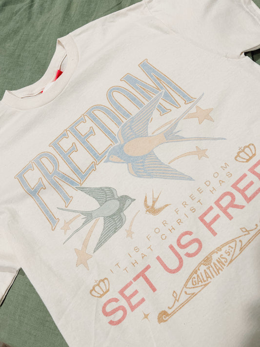 FREEDOM OVERSIZED TEE