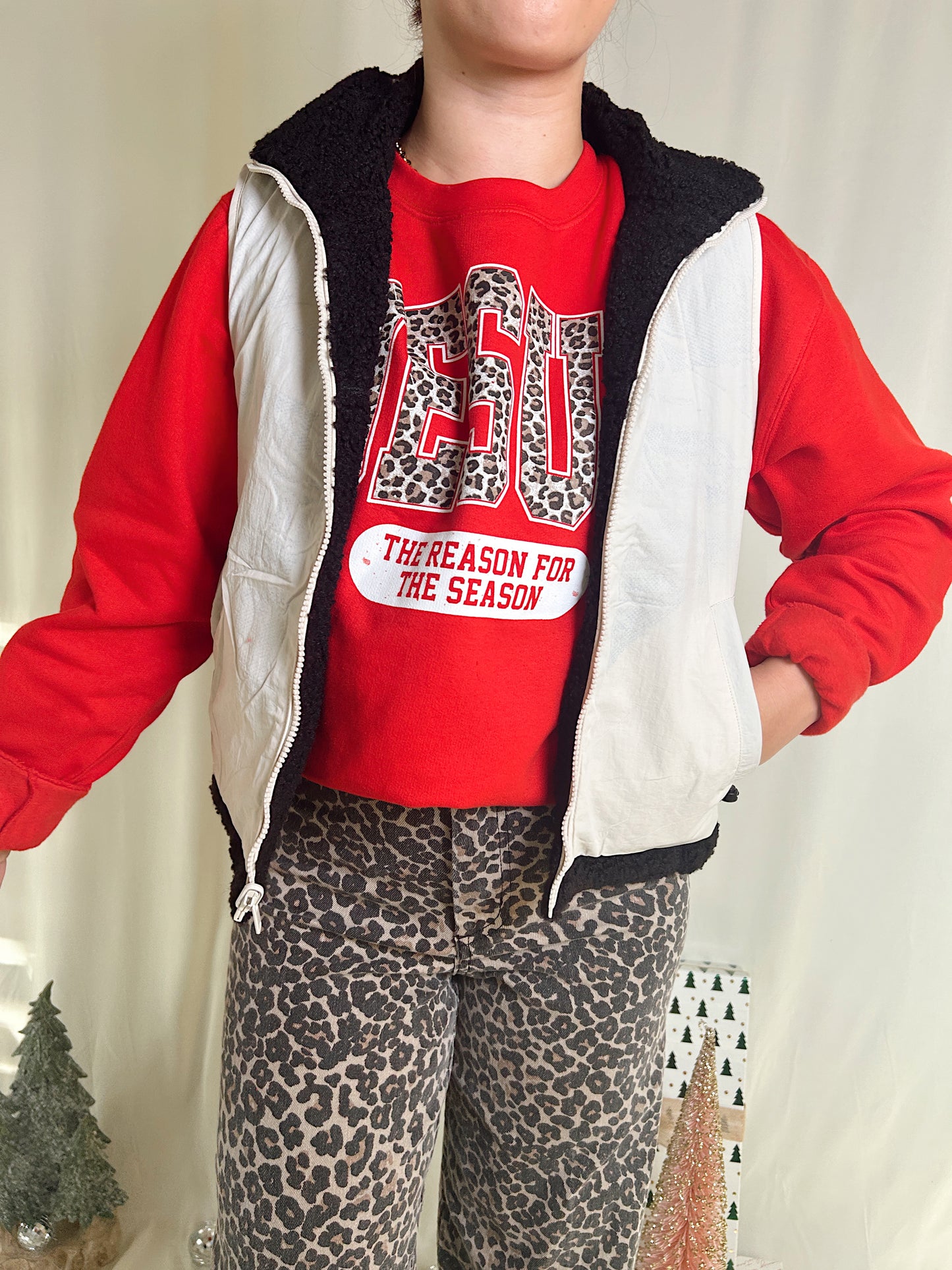 (PREORDER) CALLIE REVERSIBLE BLACK FLEECE PUFF VEST