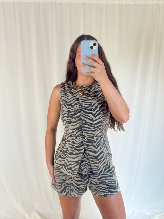 GIGI ZEBRA PRINT VEST & SHORT SET