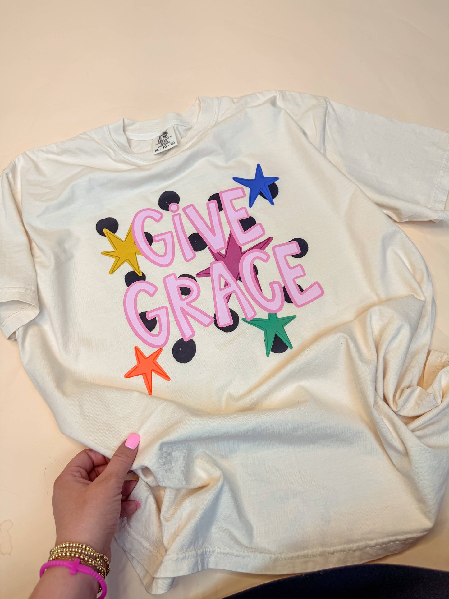 GIVE GRACE TEE