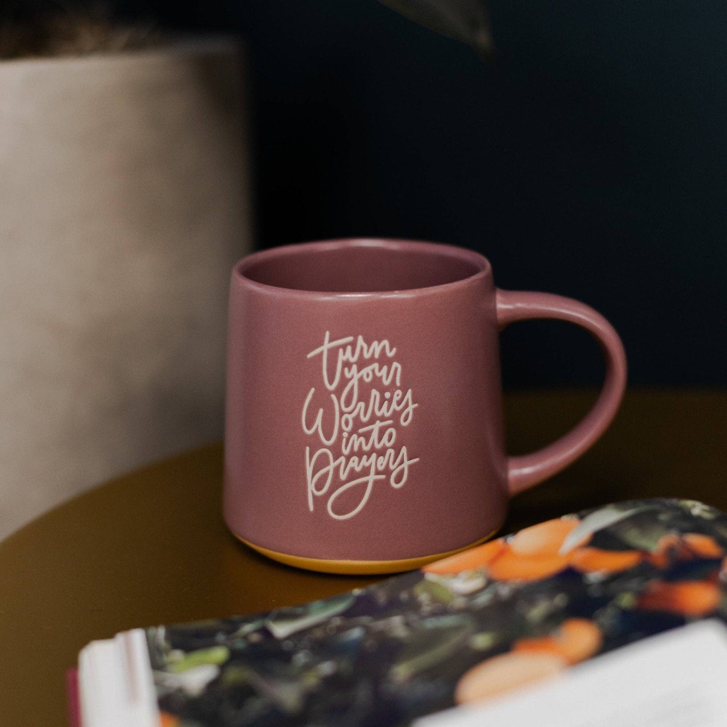 WORRIES INTO PRAYERS MUG