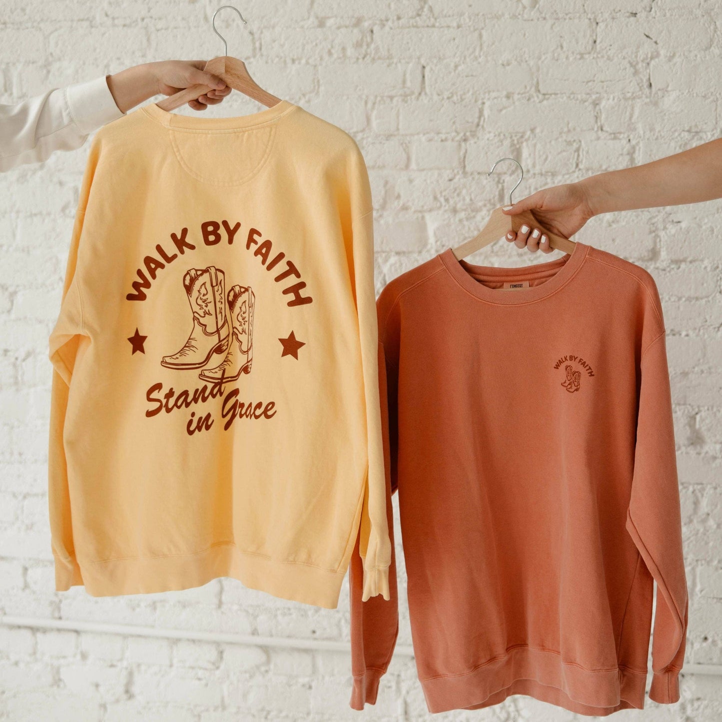 WALK BY FAITH CREWNECK